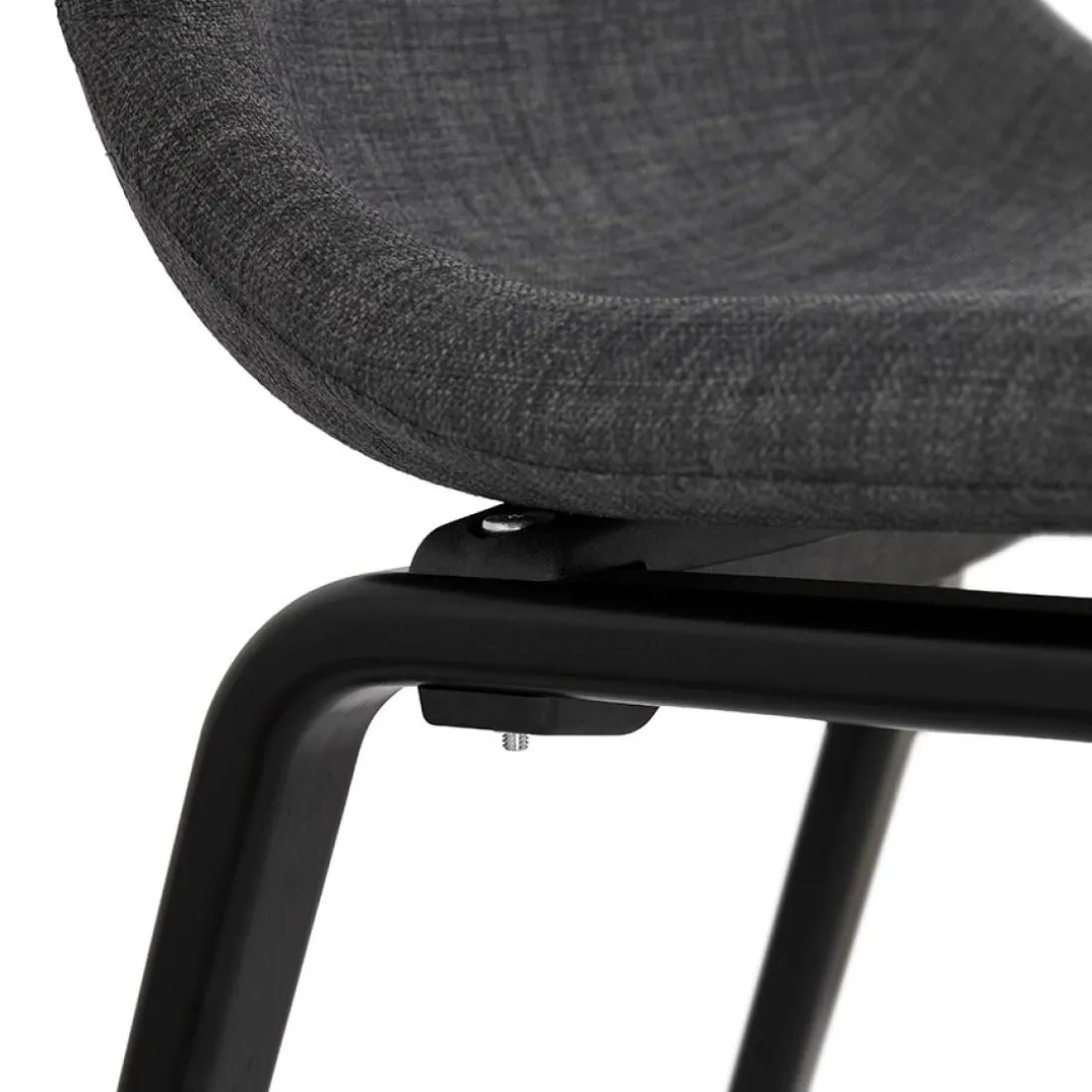 Chaise de salle à manger 'CELTIK' en tissu gris et pieds en bois noir
