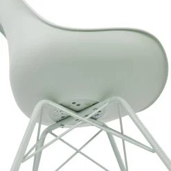 Chaise design 'BYBLOS' vert clair style industriel