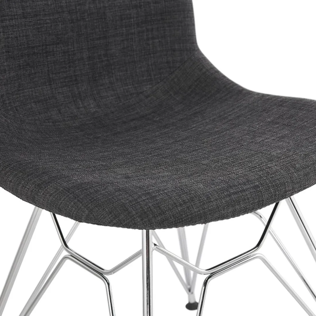 Chaise design 'DECLIK' gris foncé avec pieds en métal chromé