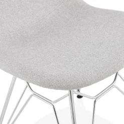 Chaise design 'DECLIK' grise claire avec pieds en métal chromé