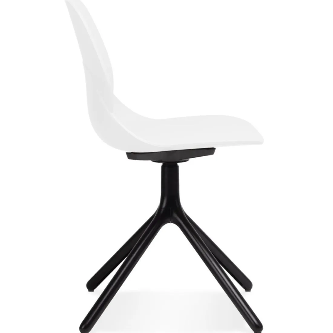 Chaise design 'TUCANA' blanche avec pieds en métal noir