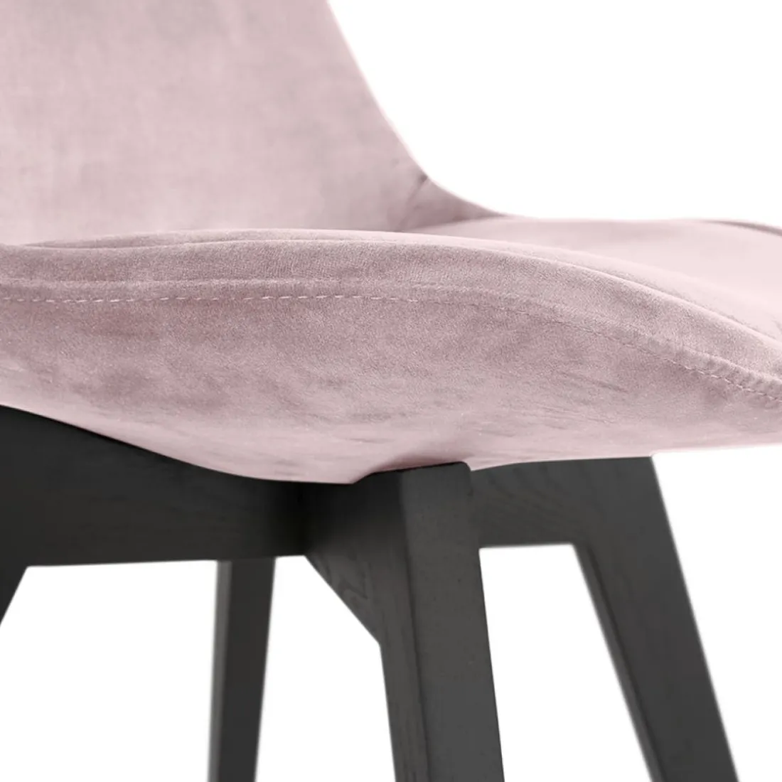 Chaise en velours rose 'JOE' avec structure en bois noir