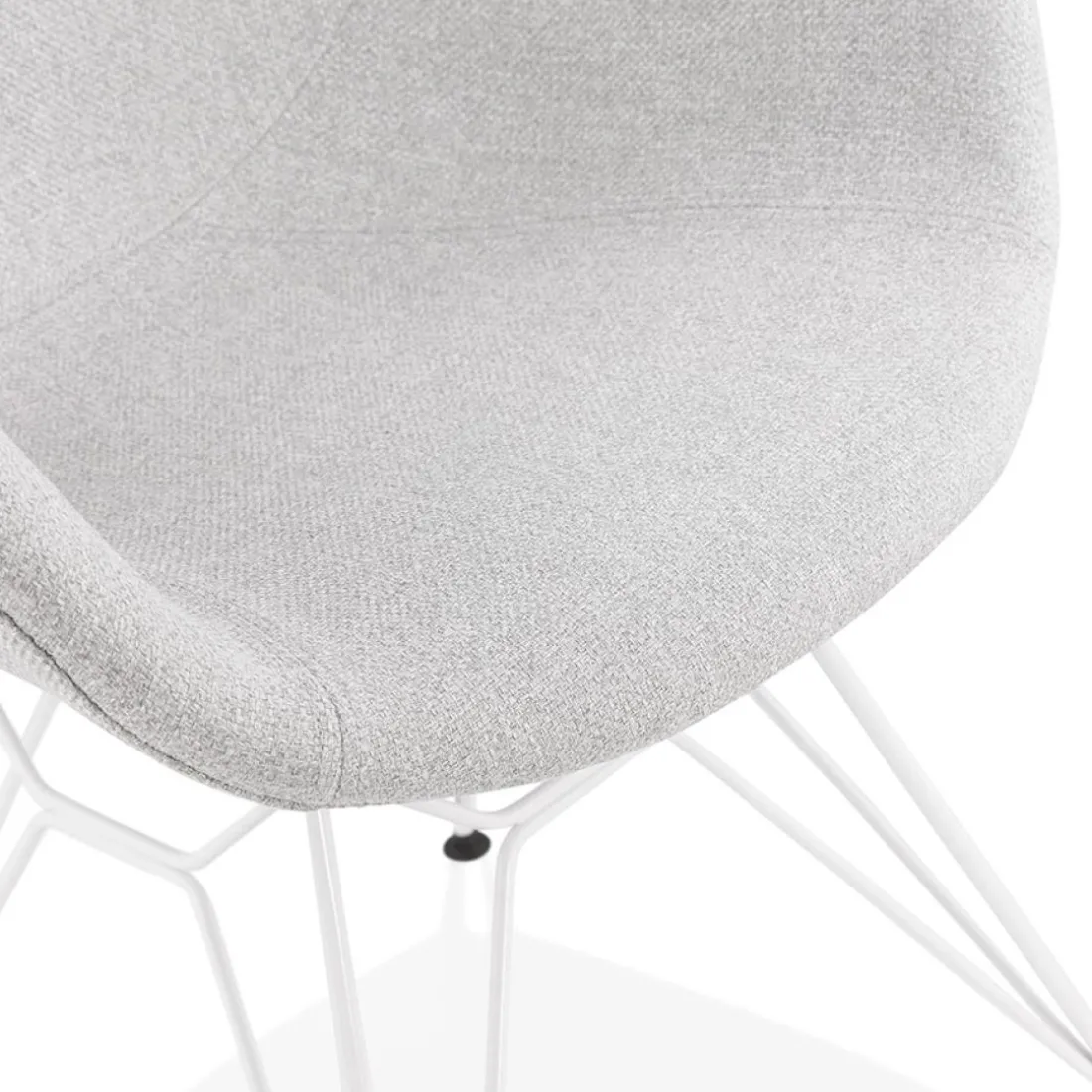 Chaise moderne 'ATOL' en tissu gris clair avec pieds en métal blanc