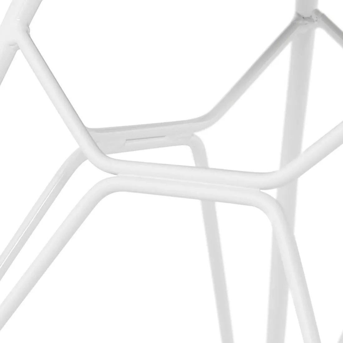 Chaise moderne 'GAUDY' noire avec pied en métal blanc