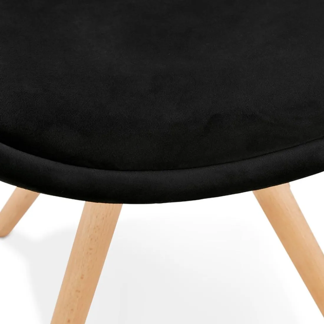 Chaise vintage 'RICKY' en velours noir et pieds en bois naturel