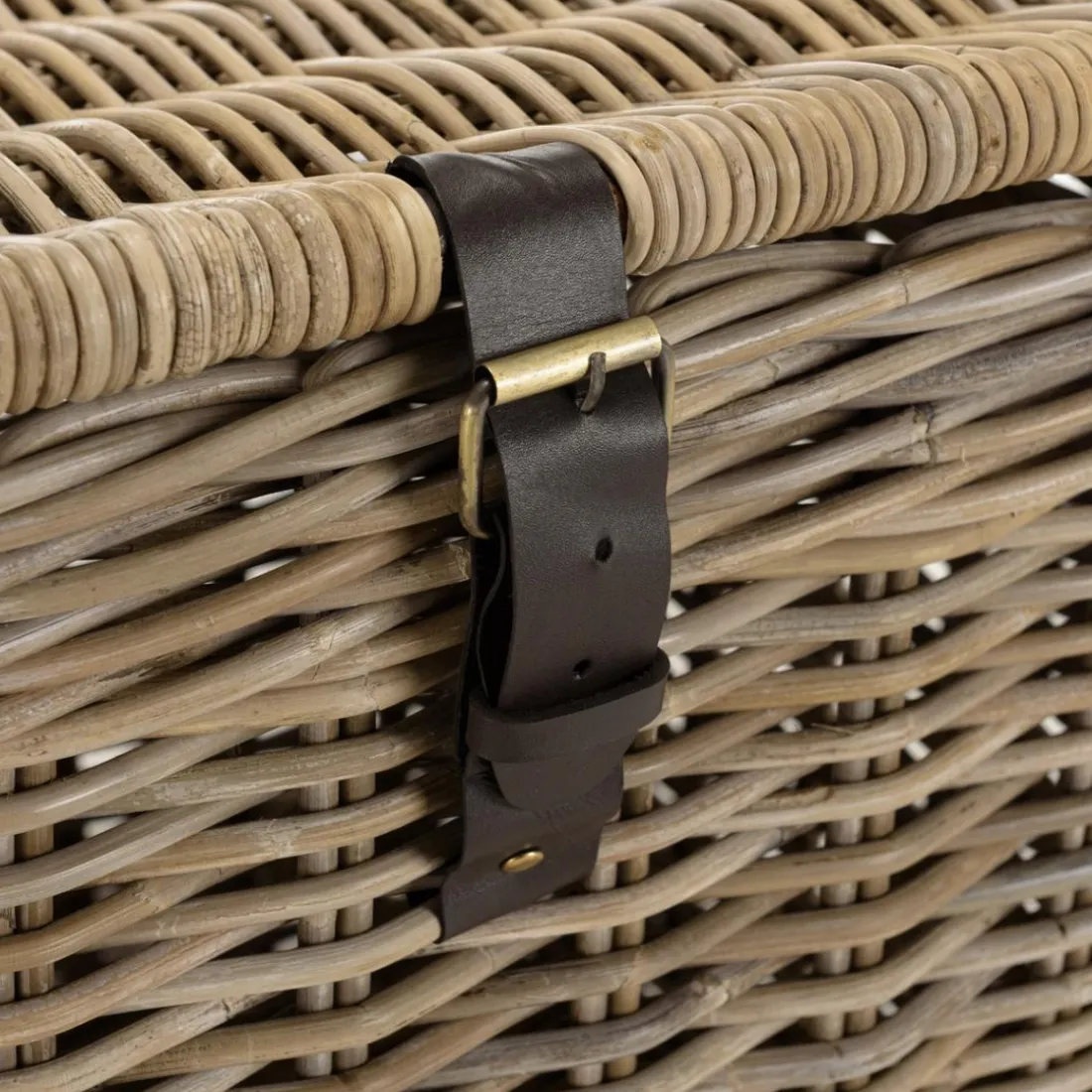 Coffre de rangement en kubu naturel KALLY
