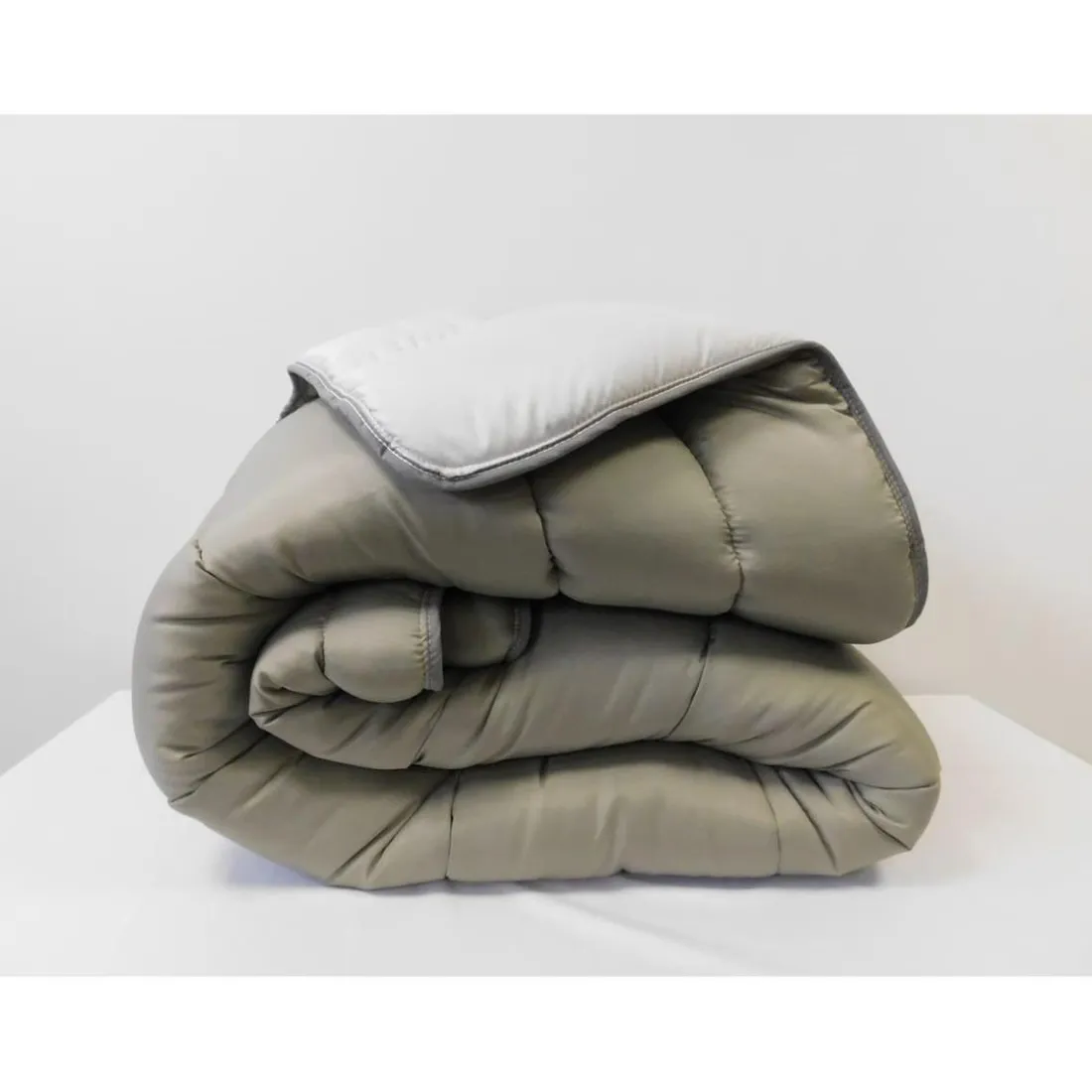 Couette Bicolore en Polyester gris
