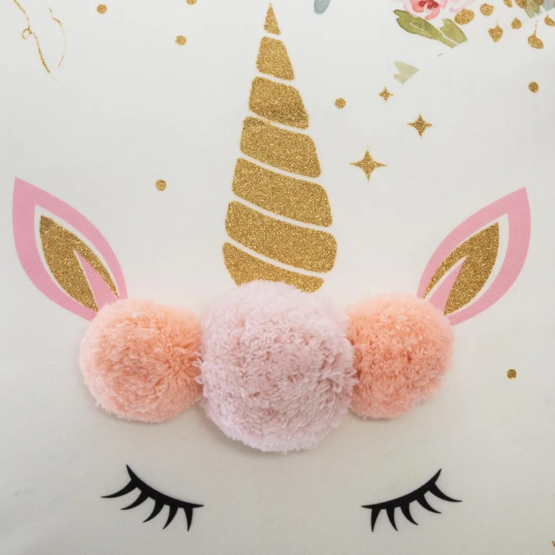 Coussin Licorne Pompons
