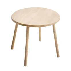 Ensemble conçu pour les enfants confortable et sécurisé fabriqué avec des matériaux robustes