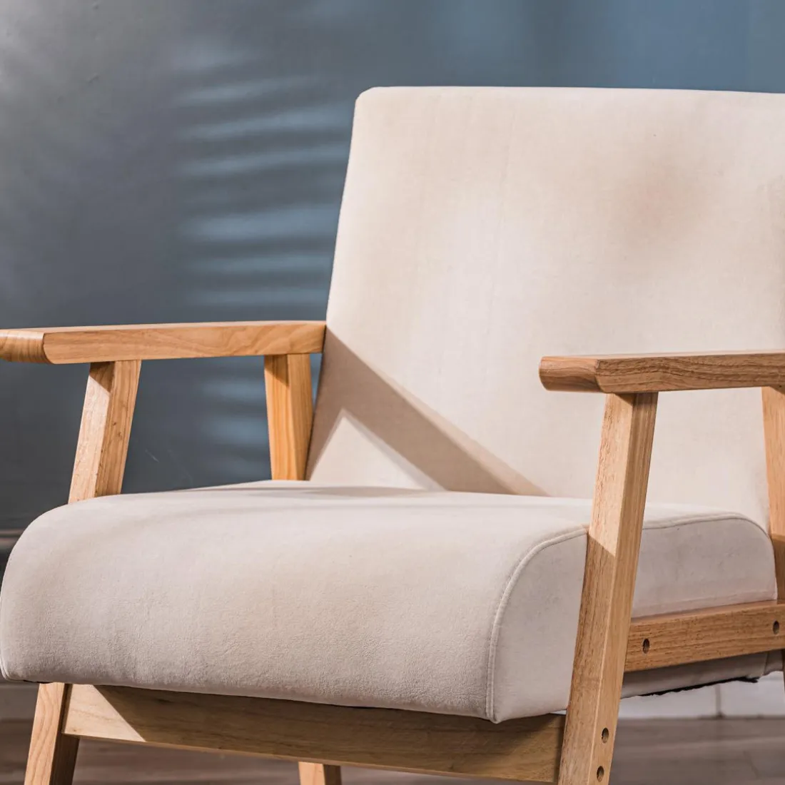 Fauteuil de Salon Scandinave avec Structure Bois LOUIS-BEIGE
