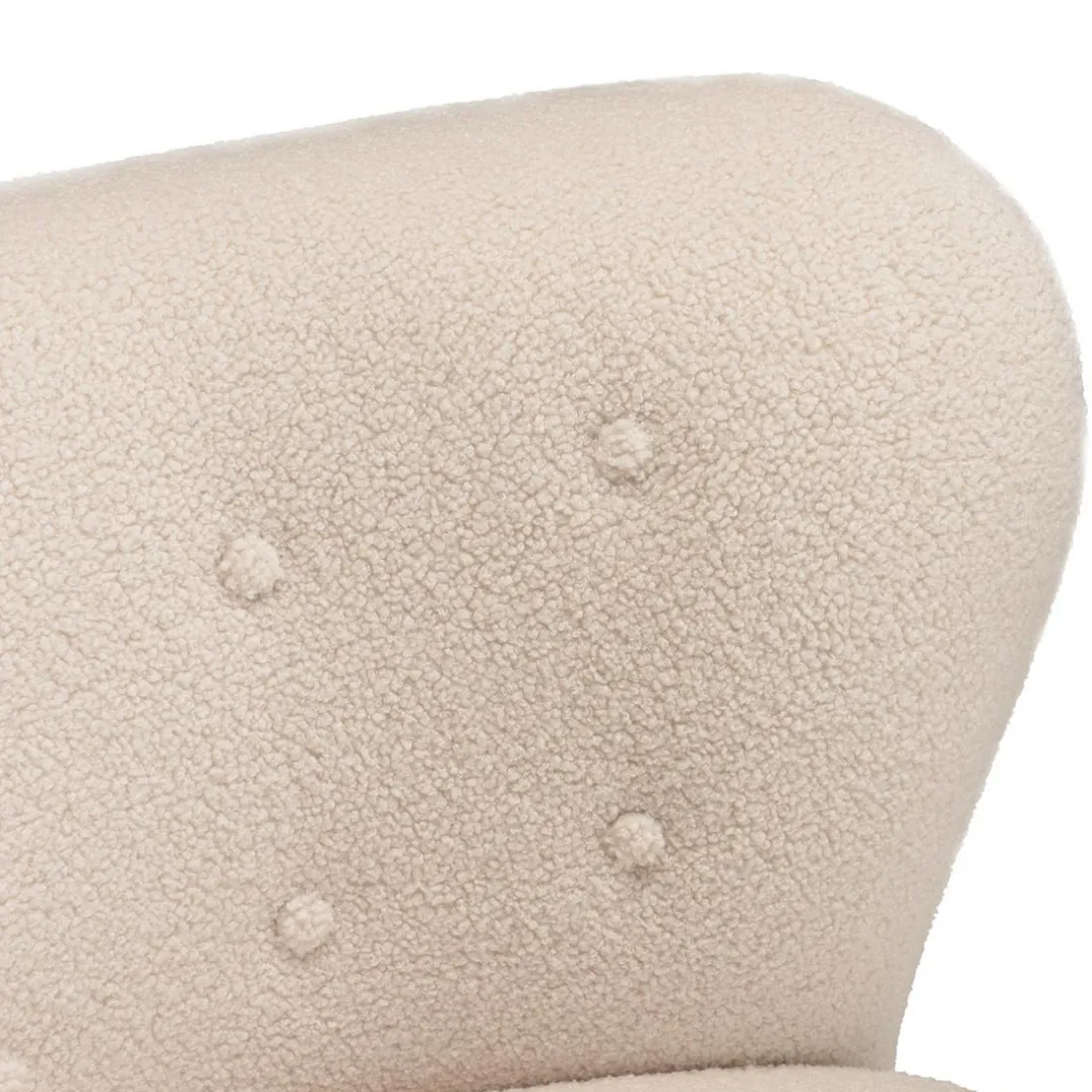 Fauteuil en tissu bouclette écru, dossier capitonné arrondi GASTON