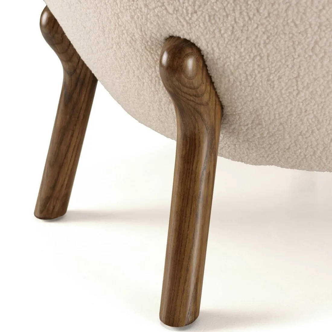 Fauteuil en tissu bouclette écru, dossier capitonné arrondi GASTON