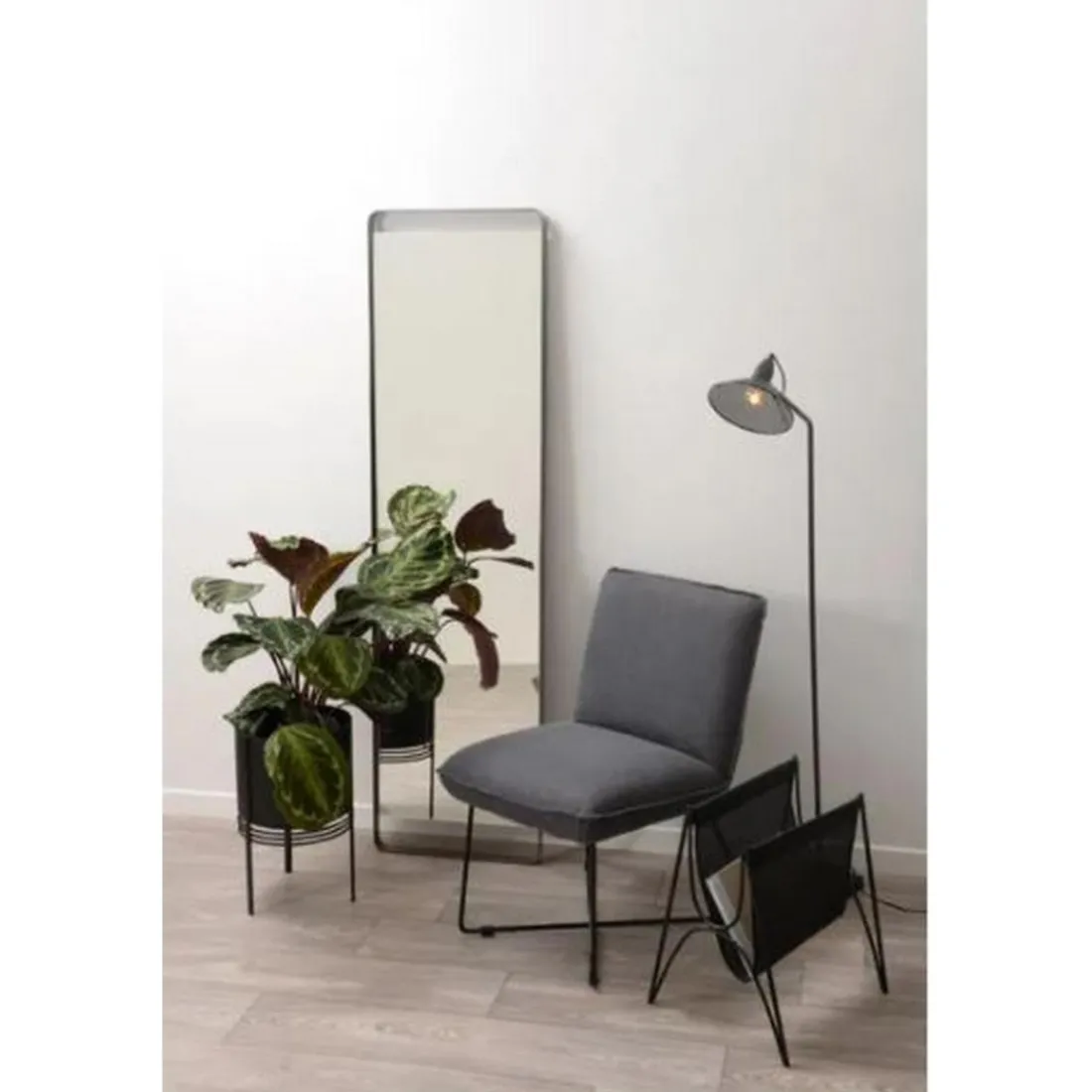 Fauteuil en tissu gris foncé