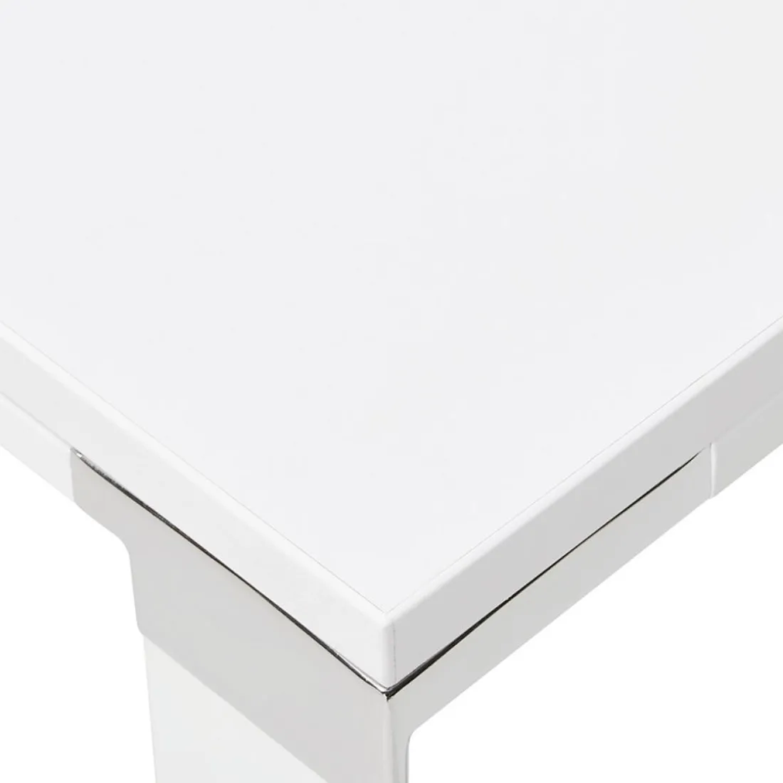 Grand bureau de direction en angle 'XLINE' en bois blanc