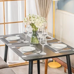 La table à manger BONIFACIO design rustique et épuré Facile à monter 4 personnes
