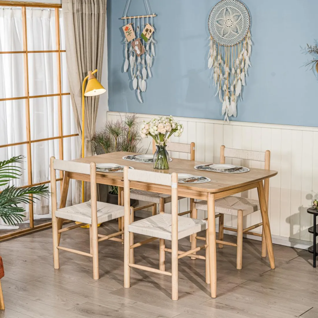 La table à manger CORTE design intempore style scandinave élégant 6 à 8 personnes rallonges extensibles