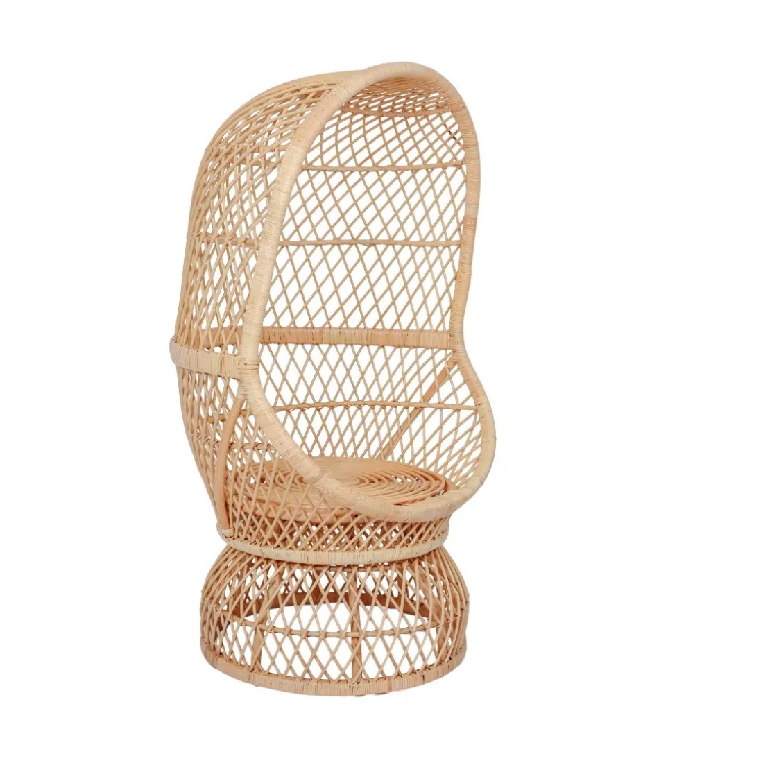 Le Fauteuil MANADO design scandinave épuré assise en rotin naturel et tissu etanche