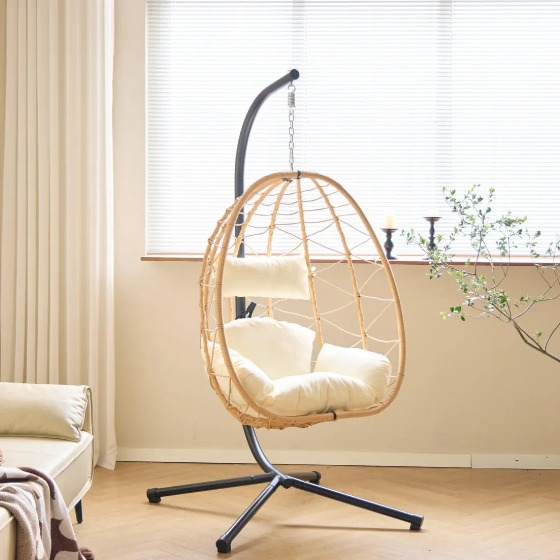 Le fauteuil suspendu VENICE style scandinave marron