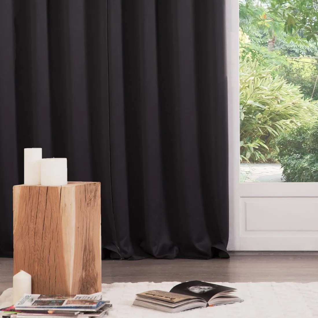 Lot de 2 rideaux occultants noirs 135X240