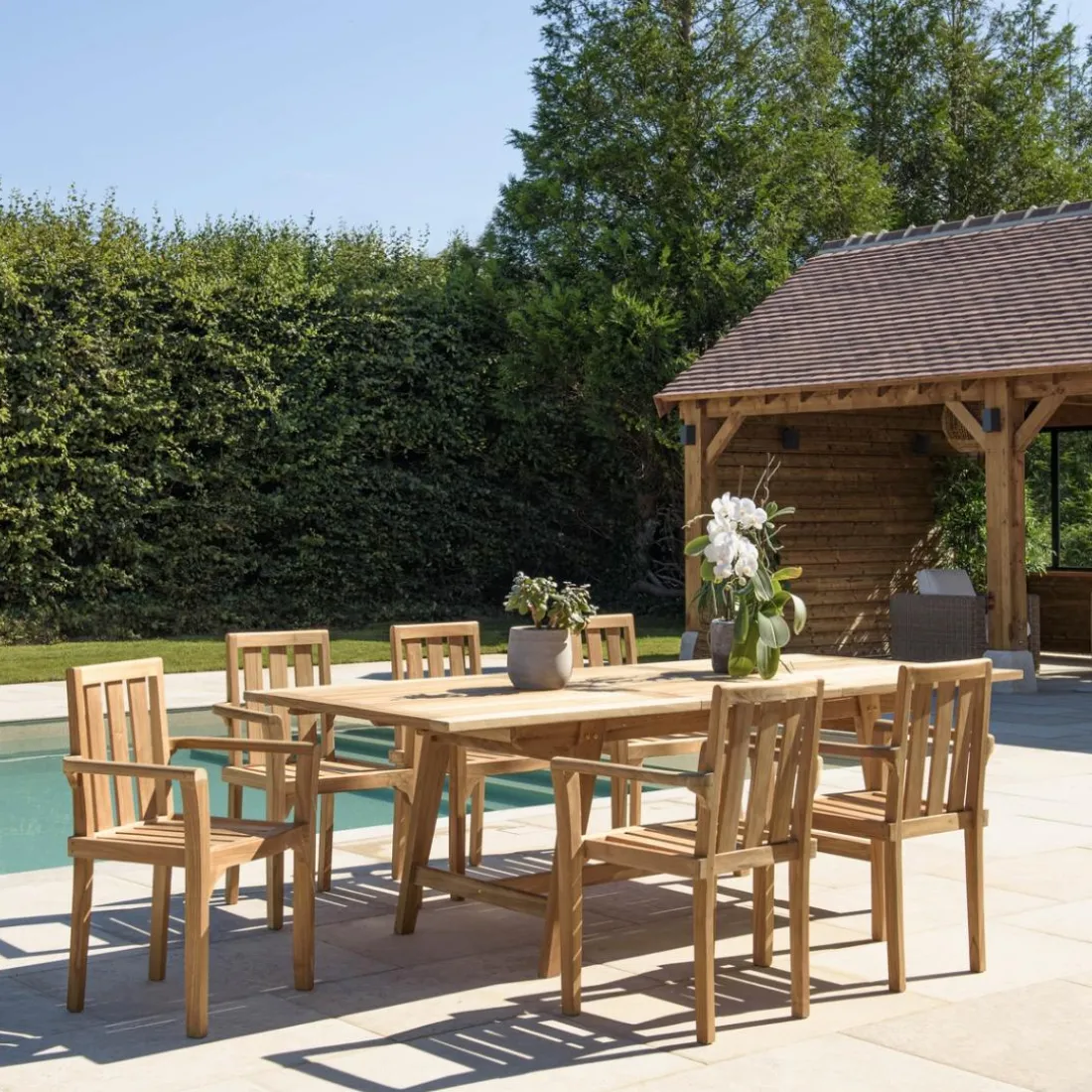 Lot n°151 Salon de jardin en teck 8/10 personnes FUN