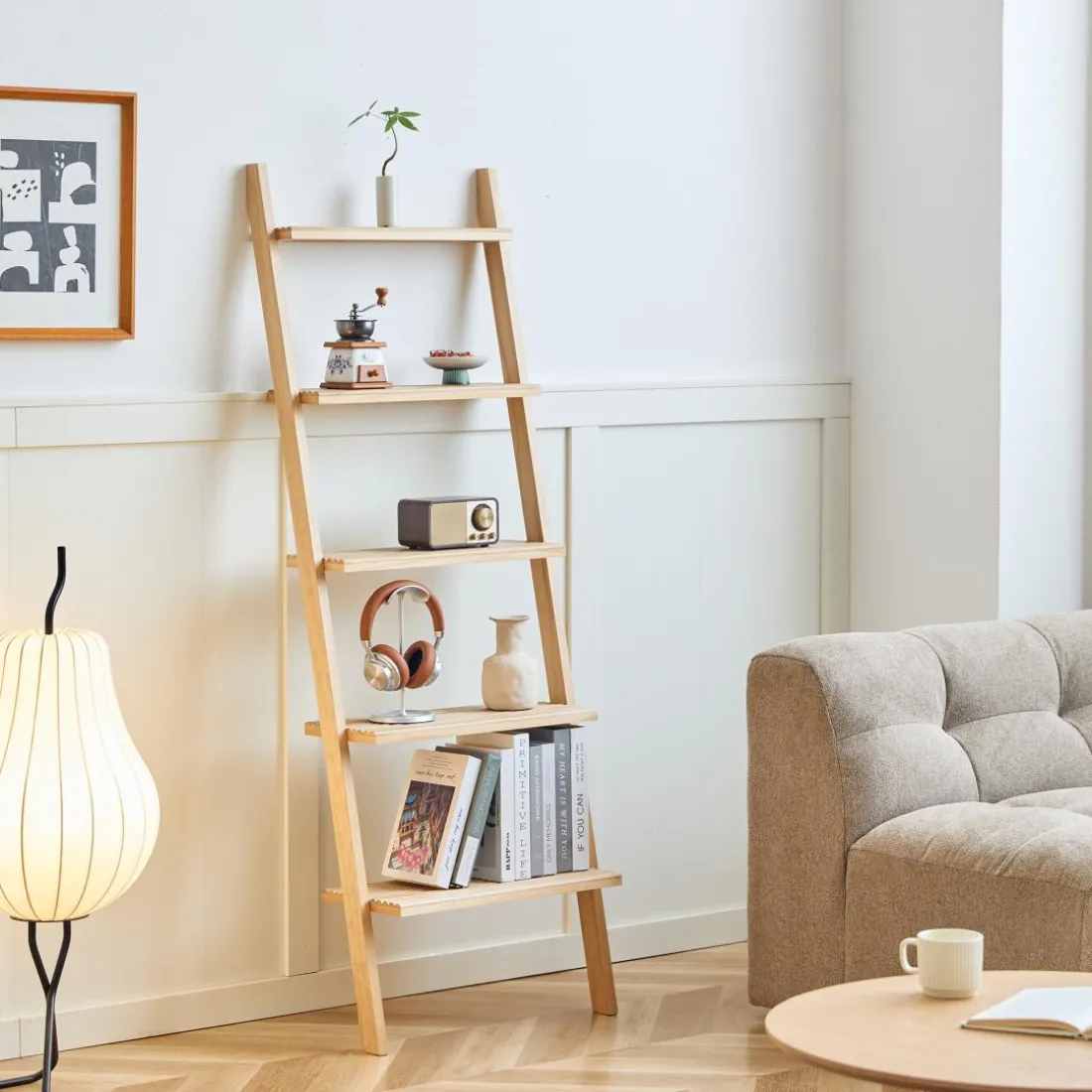 L'étagère murale échelle SMOGEN en bois massif naturel style scandinave design intemporel fabriquée en pin de haute qualité