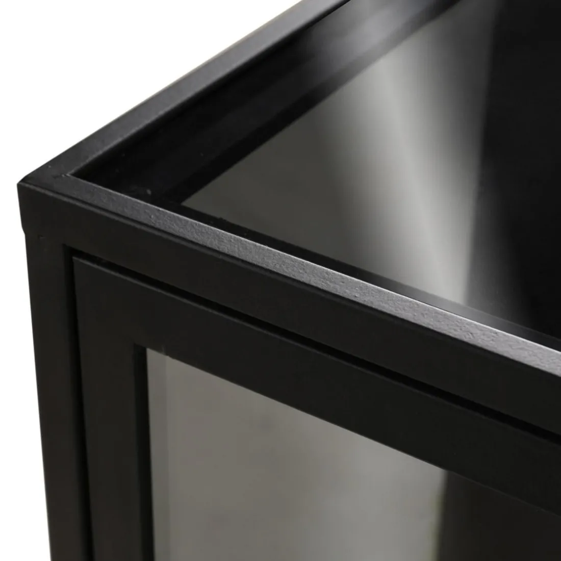 Meuble bas métal noir et verre fumé