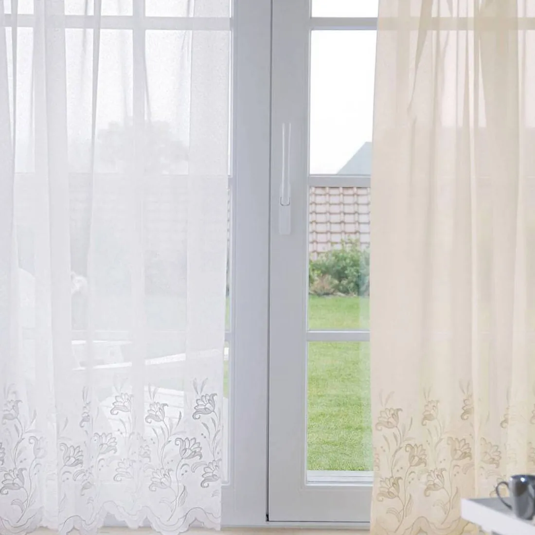 Panneau voilage brodé finition écailles aspect sablé Becquet - Blanc