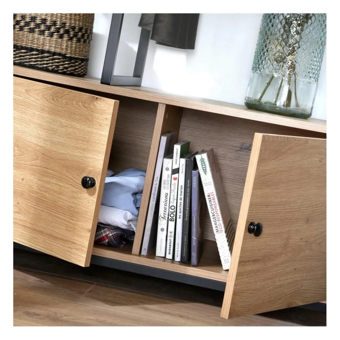 Penderie avec étagères et rangements 2 portes en bois Beige
