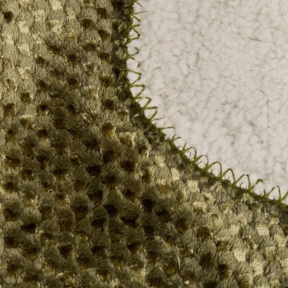 Plaid flanelle effet sherpa Lyno 170x130cm - vert Kaki