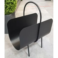 Porte revues design en métal laqué noir