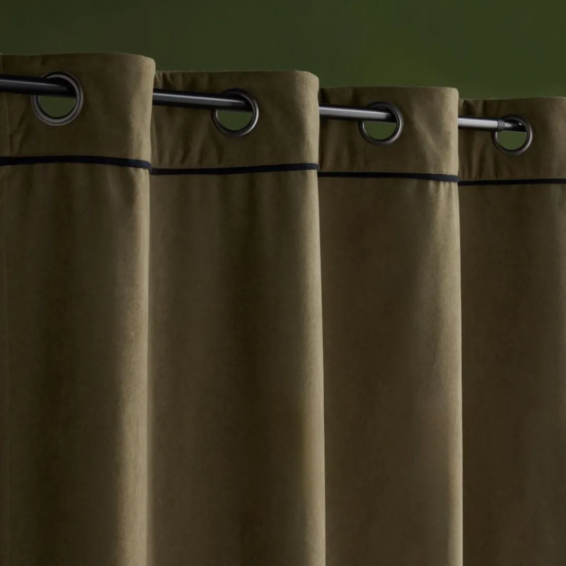 Rideau Velour occultant-isolant en Polyester 140 x 240 MATCHA Matcha