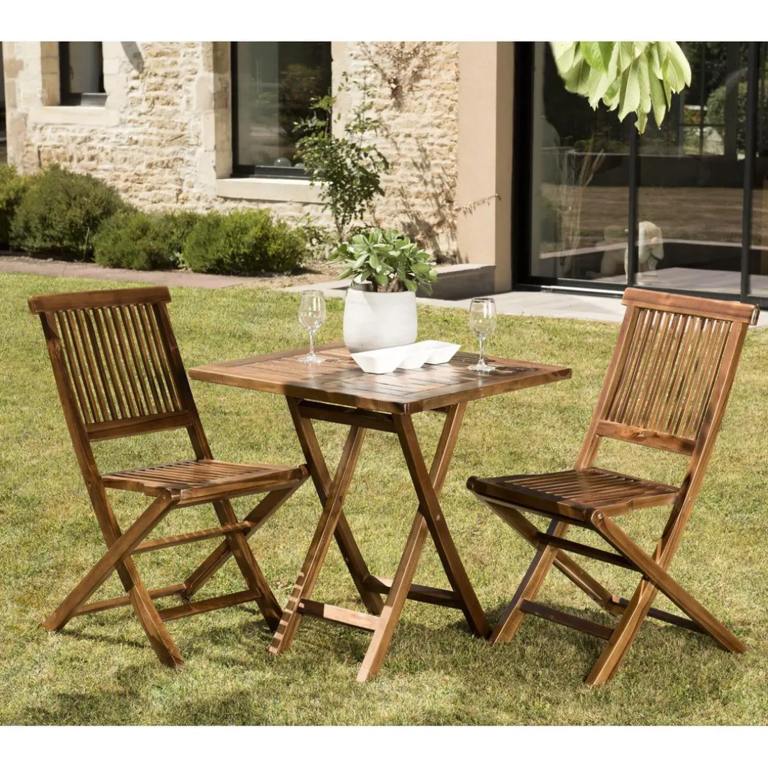 Salon de jardin HANNA en bois teck huilé 2 personnes - ensemble de jardin : 1 table carrée pliante 70 x 70 cm et 2 chaises