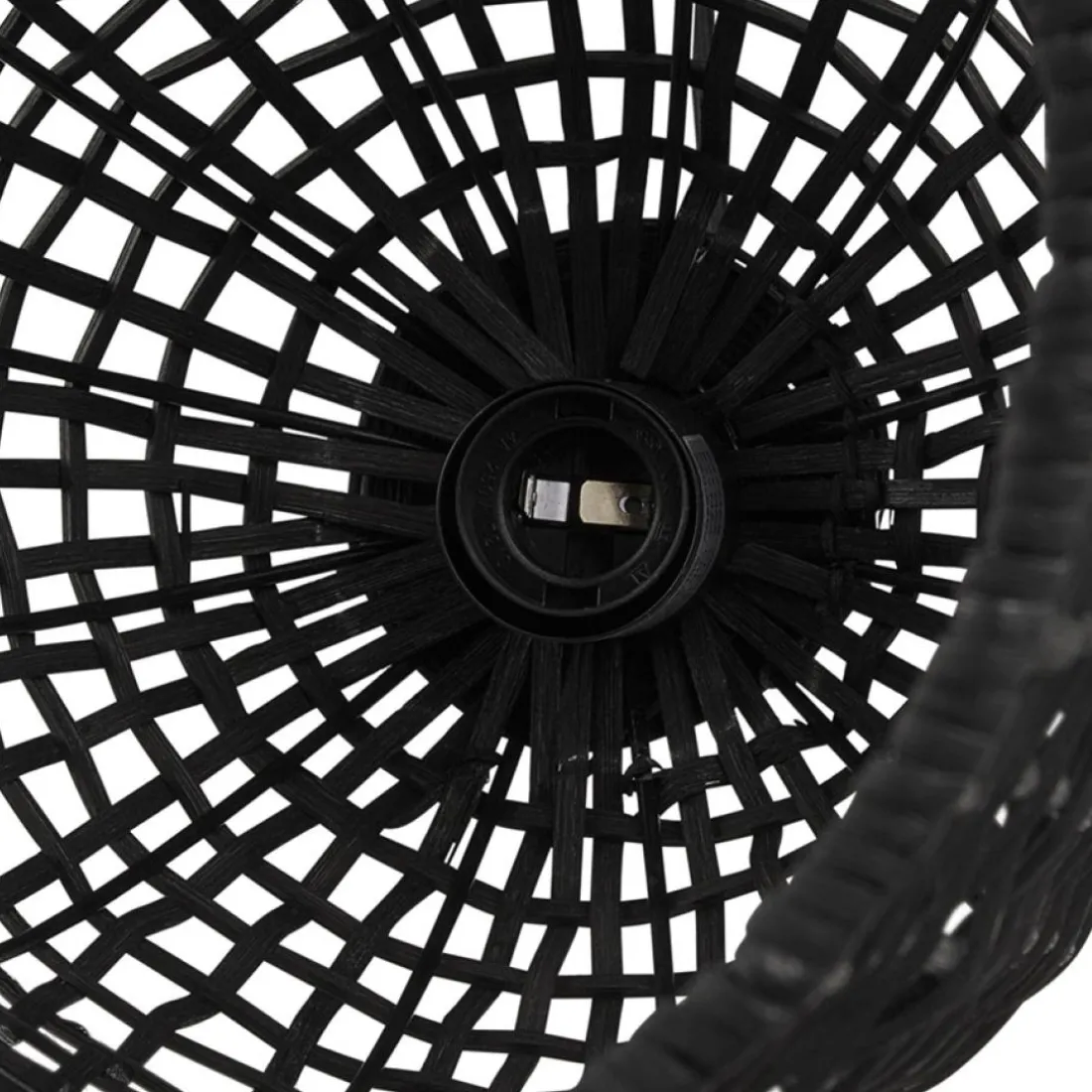 Suspension 'BENDITO' en rotin noir