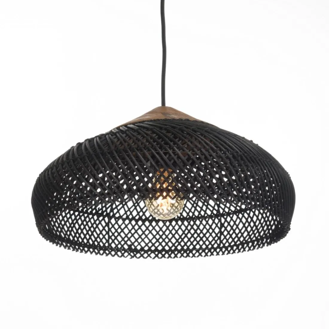 Suspension en rotin couleur noire et teck recyclé SIXTINE