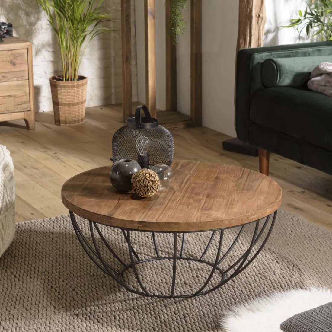 Table Basse ALIDA Coque Noire Bois Teck Recyclé Et Métal 80 X 80 Cm