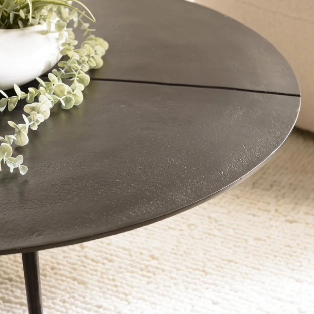 Table basse ronde en Aluminium JAMES Noir mat