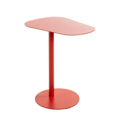 Table d'appoint design en métal rouge
