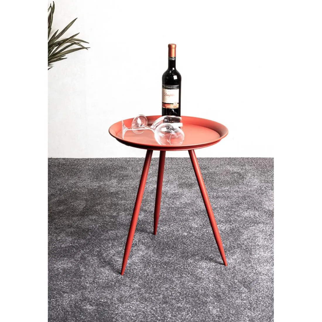 Table d'appoint en métal laqué rouge modèle maxi