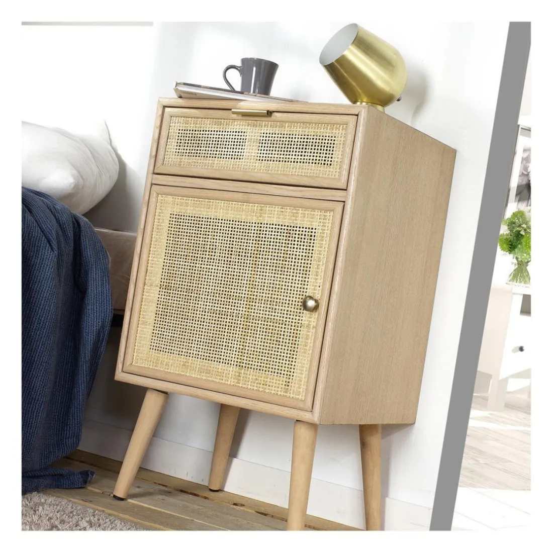 Table de chevet avec cannage en rotin naturel