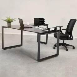 Table de réunion ou bureau bench 'BAKUS SQUARE' en bois finition naturelle et métal blanc