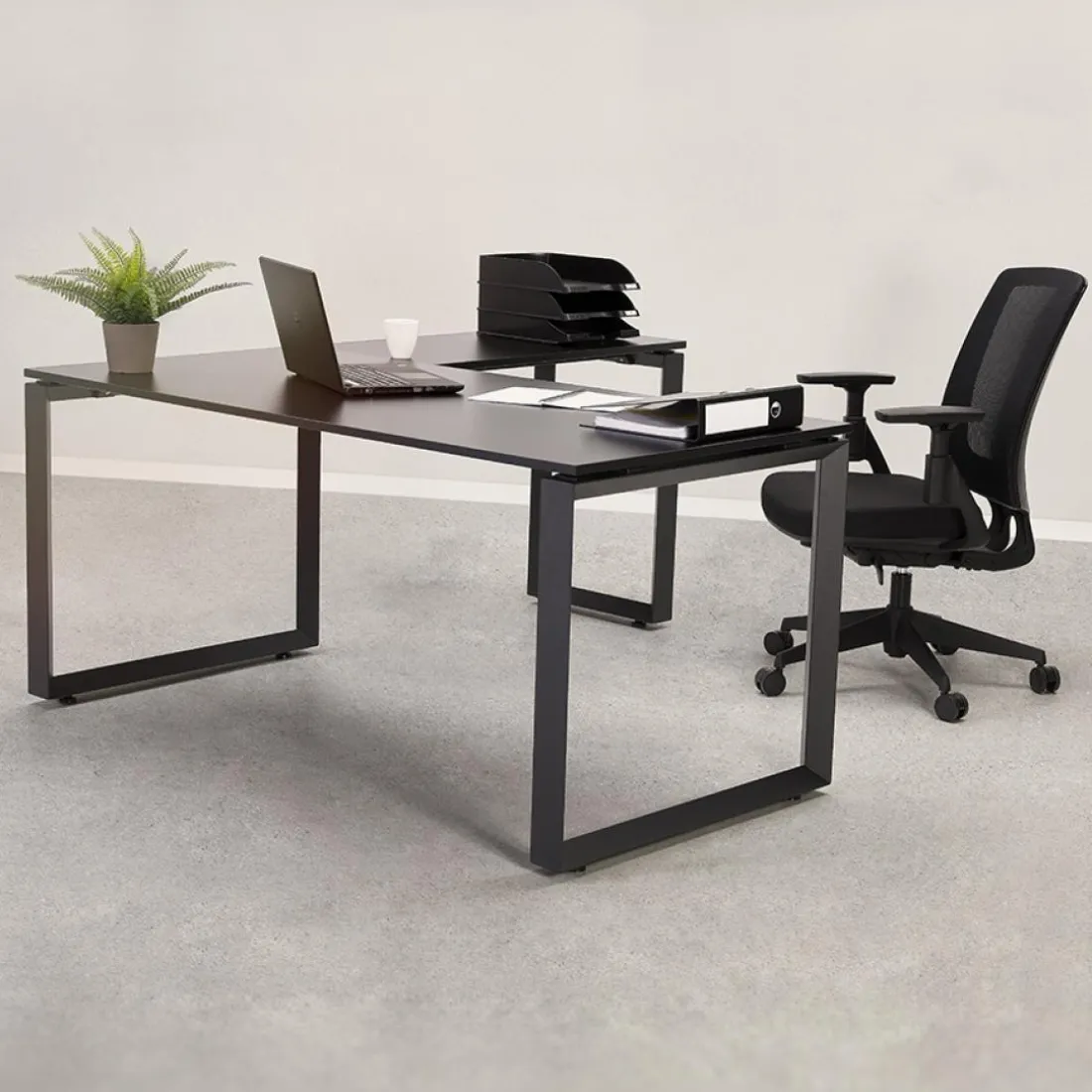 Table de réunion ou bureau bench noir