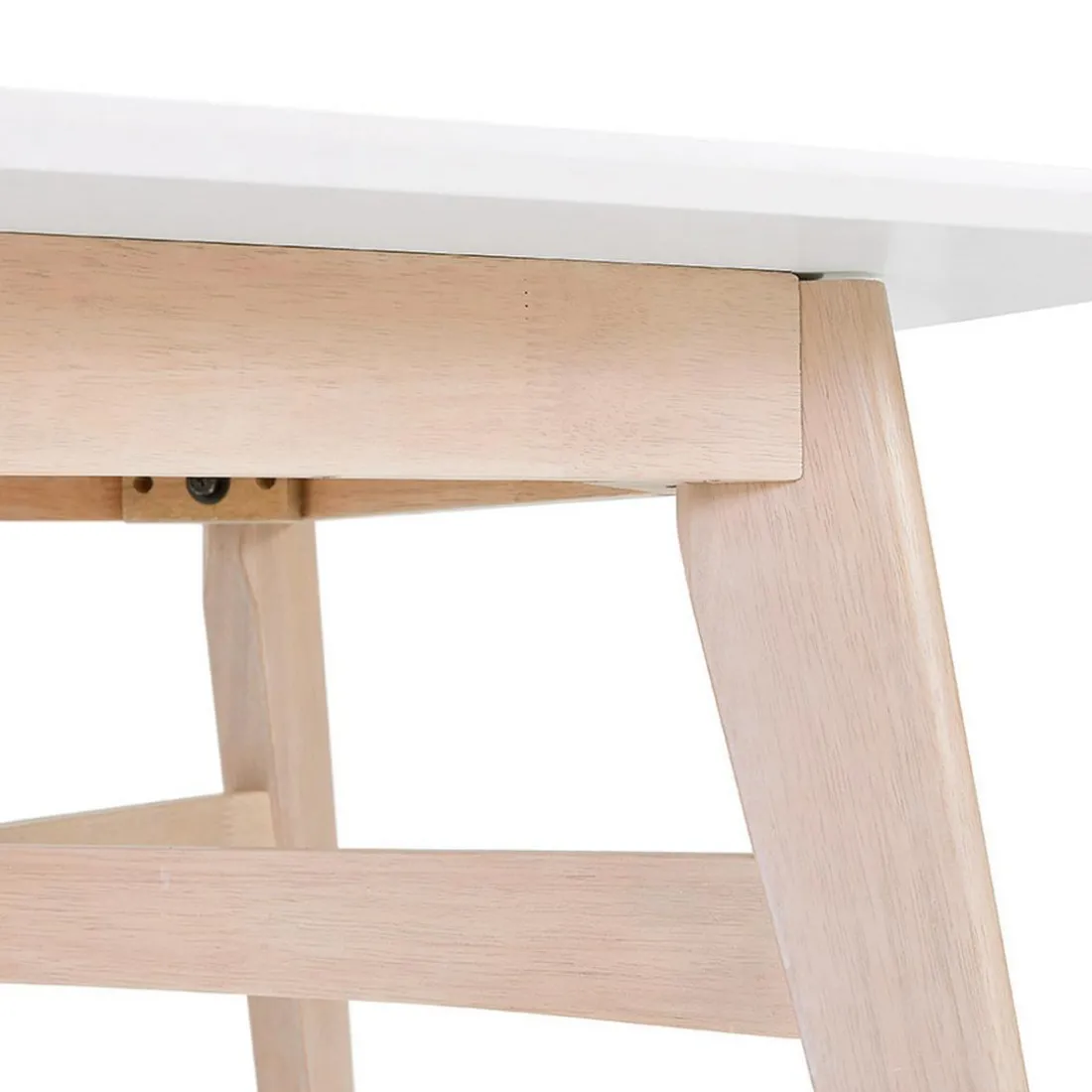 Table De Salle à Manger Blanche Design STEFFIE Style Scandinave