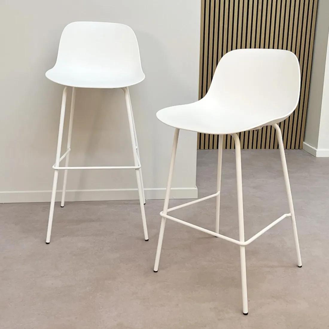 Tabouret snack mi-hauteur 'GRANO MINI' blanc intérieur et extérieur