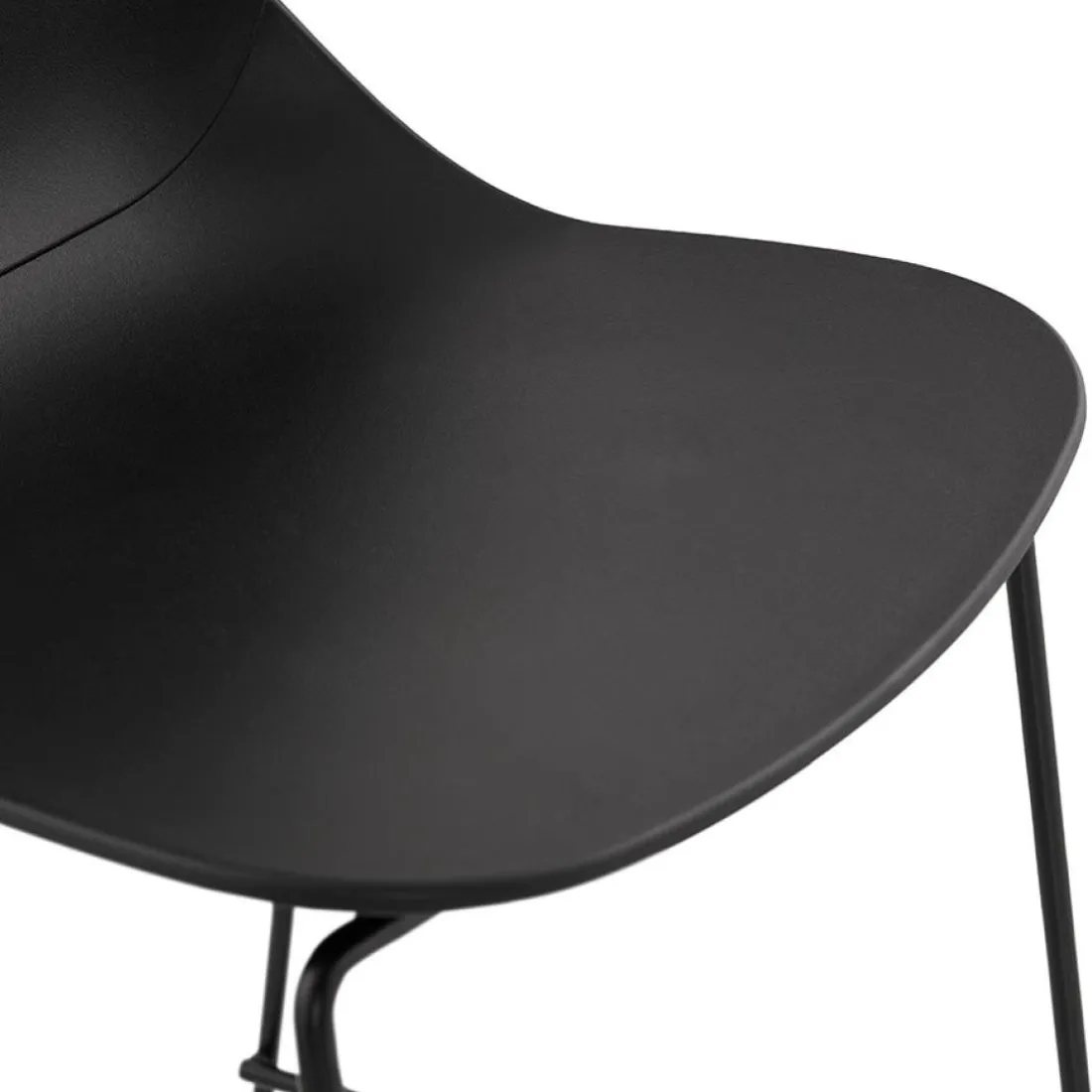 Tabouret snack mi-hauteur 'BERLIN MINI' noir empilable moderne