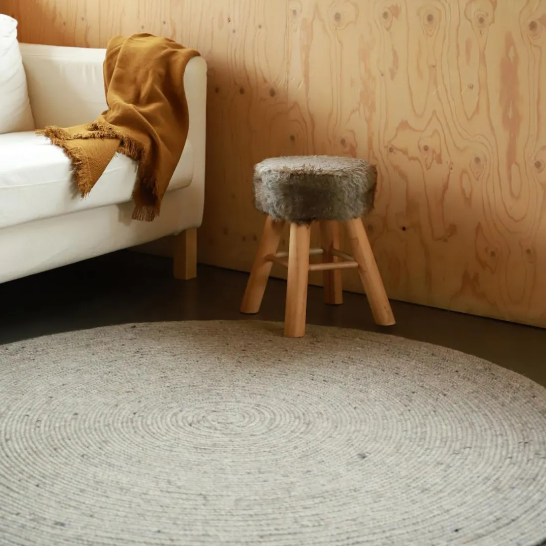 TAPIS EN LAINE GRIS L