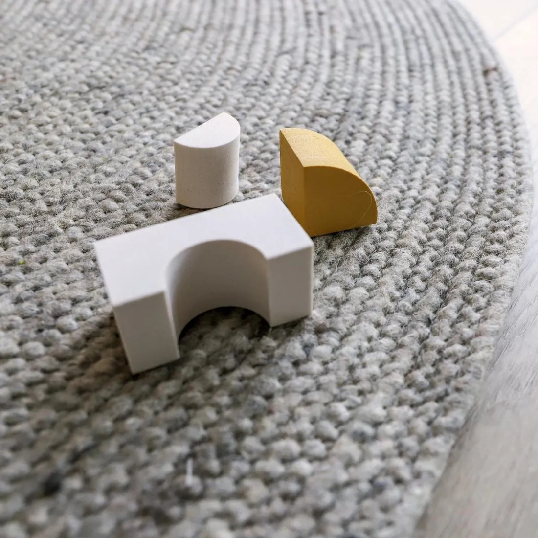 TAPIS EN LAINE GRIS L