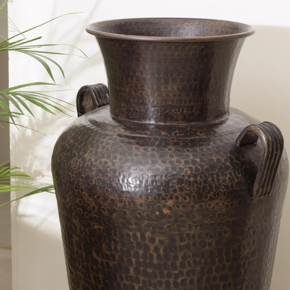 Vase alu avec anses couleur cuivre noir antique HONORE